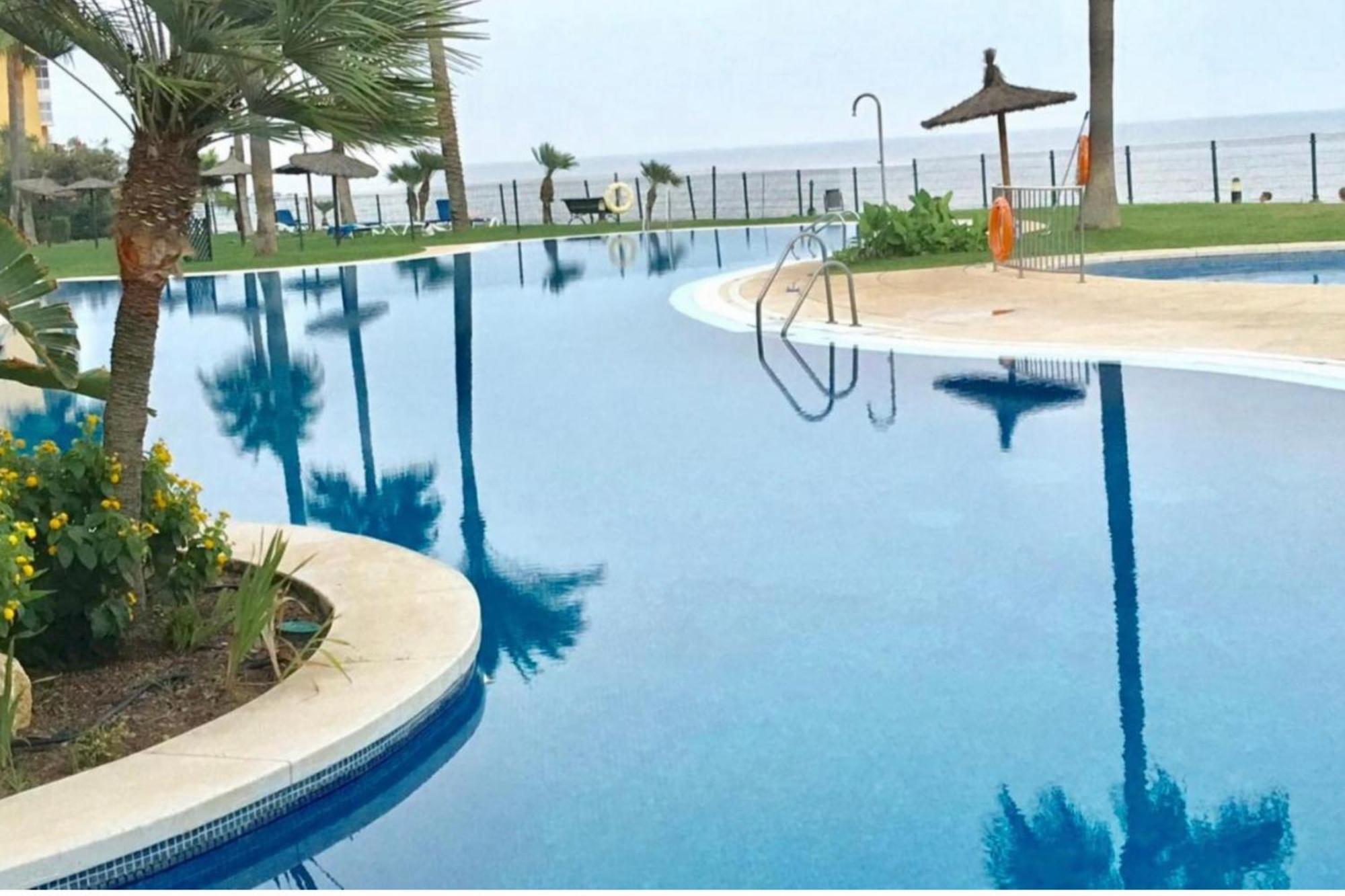 Mi Capricho 2D Beachfront- Apartment With Sea View - Costa Del Sol Sitio de Calahonda Bagian luar foto